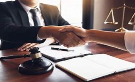 Can Smaller Legal Practices Compete With Large Firms Online in 2026?